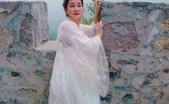 男朋友老是吃我的奶奶